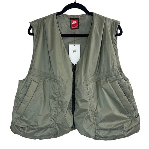 NWT Nike Tech Woven Loose Fit Lightweight Army/Black Vest Mens Sz S (HM4262-320) - Picture 5 of 11